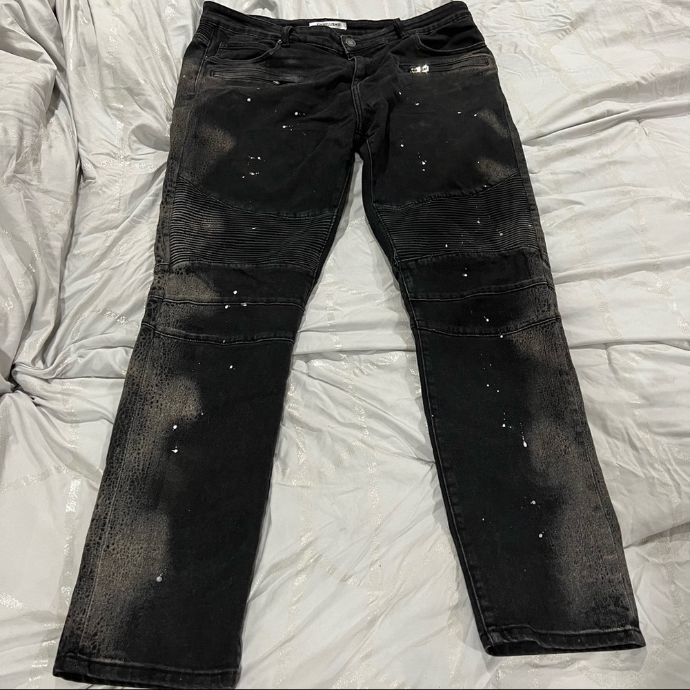 Embellish Size 40